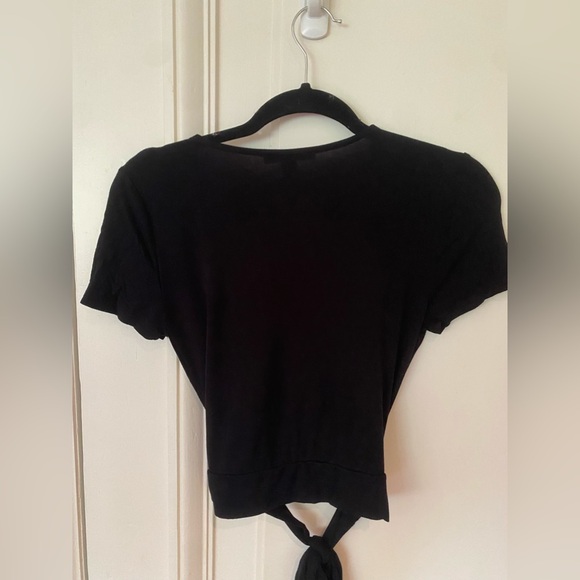 Forever 21 Black Cropped Tie Waist Top - Picture 5 of 7